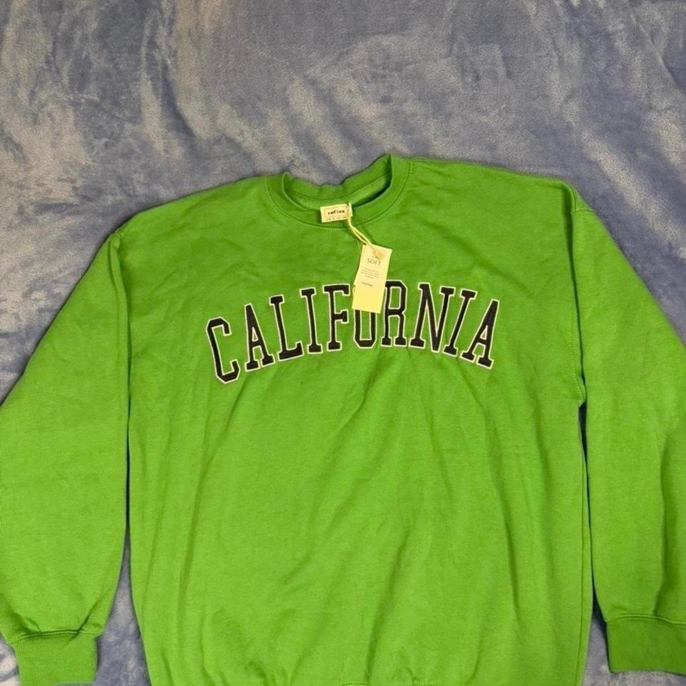Green California‎ crewneck sweatshirt women new size L